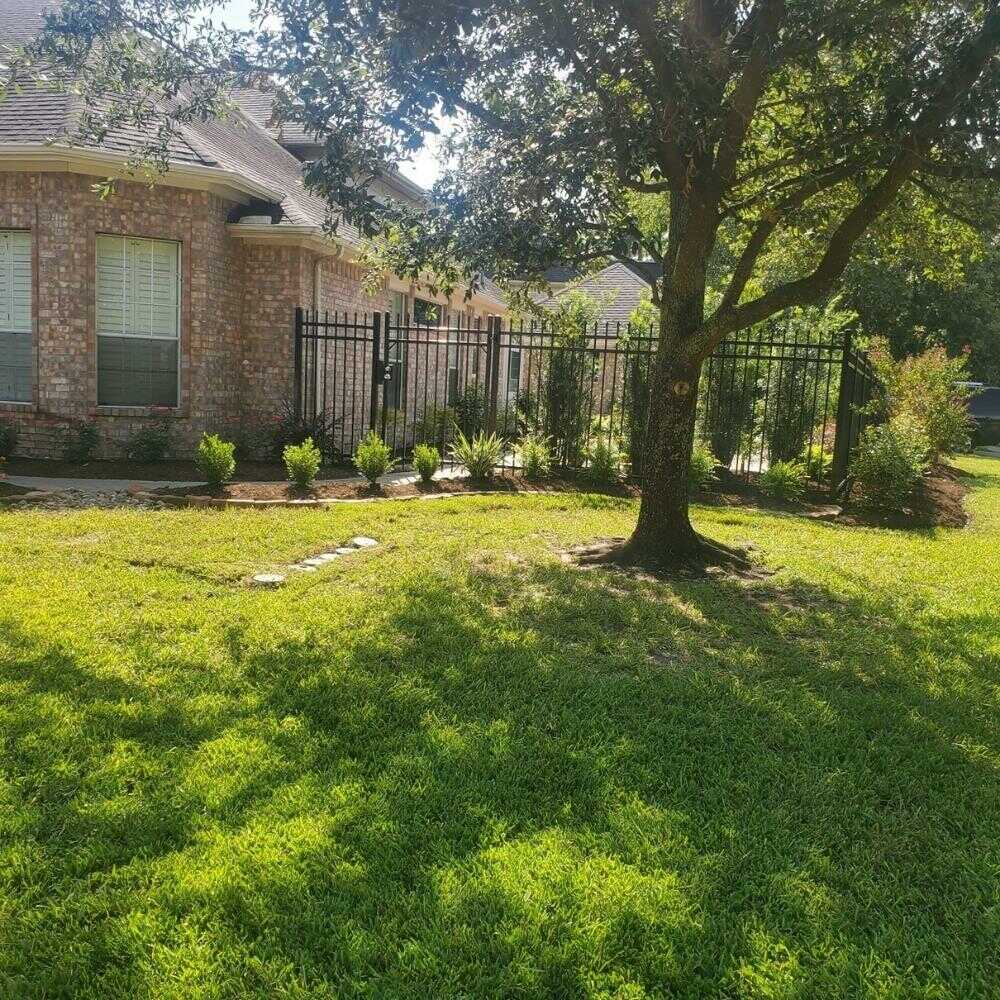 The Top Rated Landscape Company in Magnolia, TX - Juarez Landscape Service (19)
